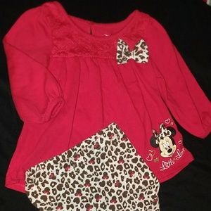 Adorable Minnie mouse outfit